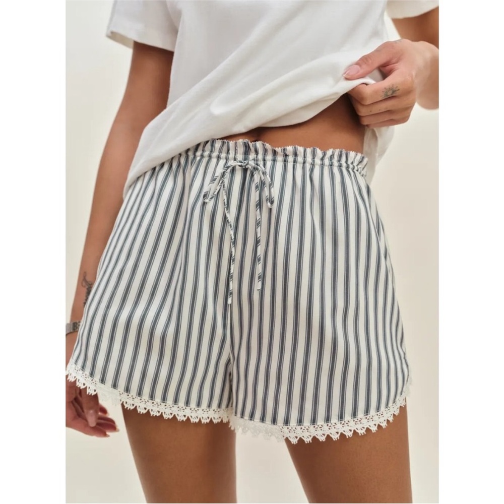 Reformation Toria Shorts XL